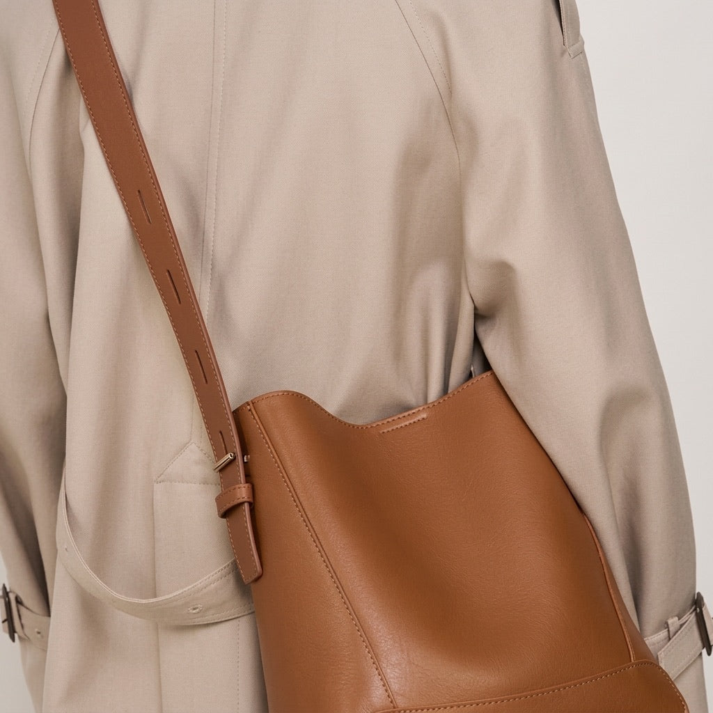 Greenwich Bucket Bag – Leather