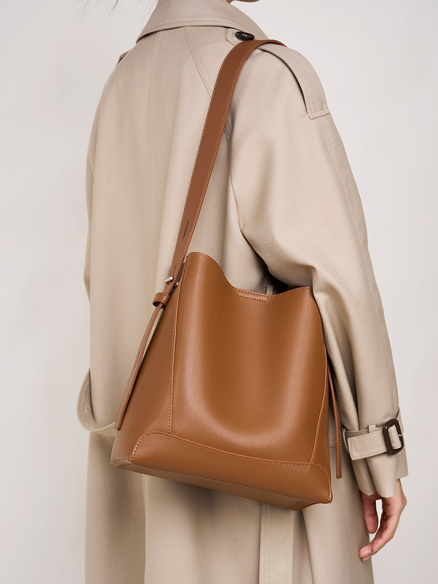 Greenwich Bucket Bag – Leather