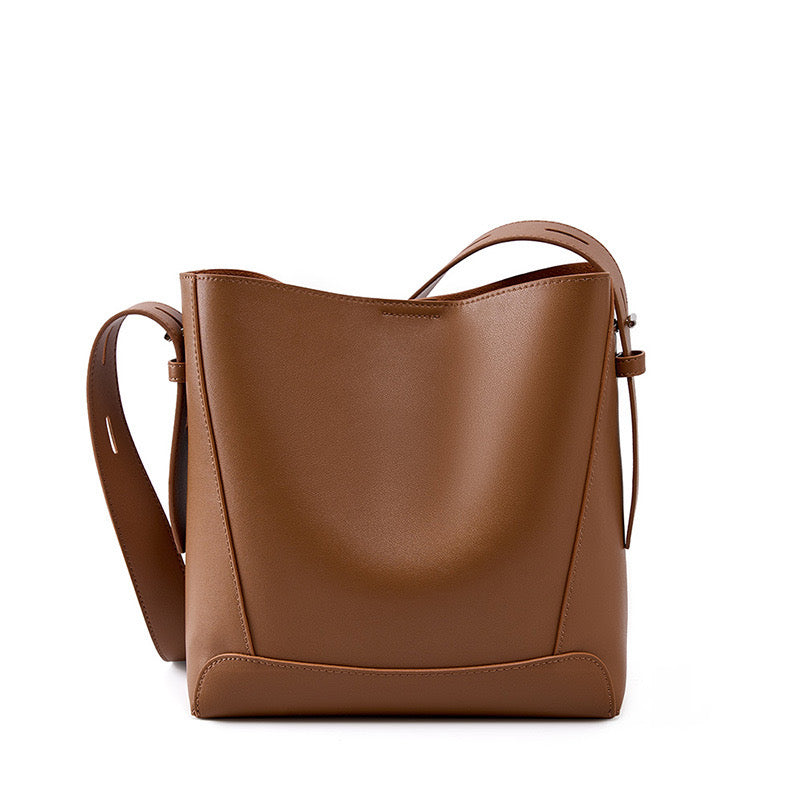 Greenwich Bucket Bag – Leather – Brown