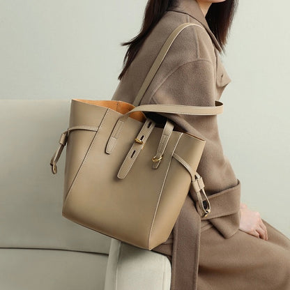 Pimlico Lock Tote – Leather – Beige