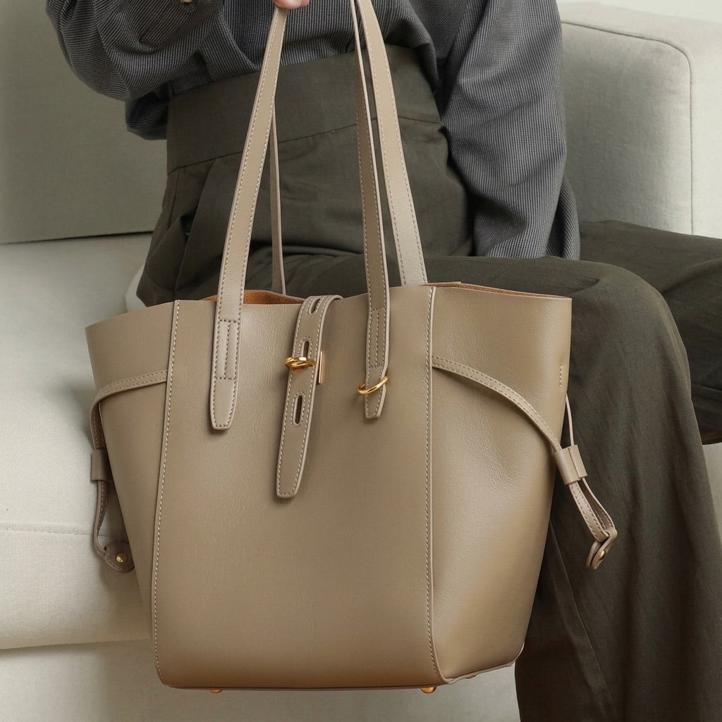 Pimlico Lock Tote – Leather