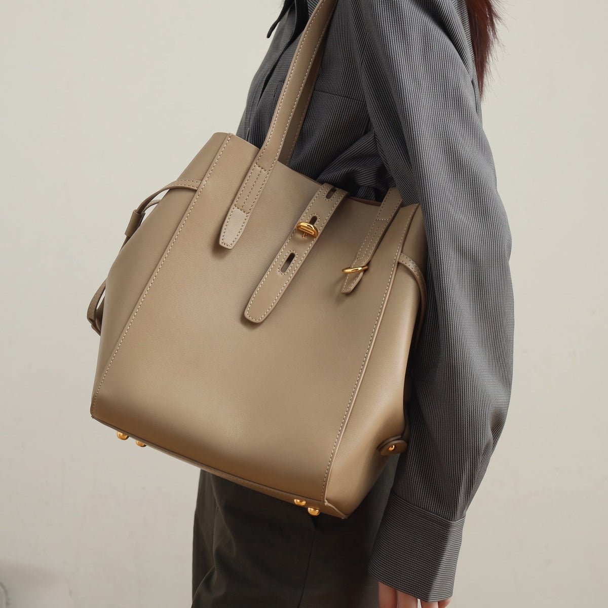 Pimlico Lock Tote – Leather